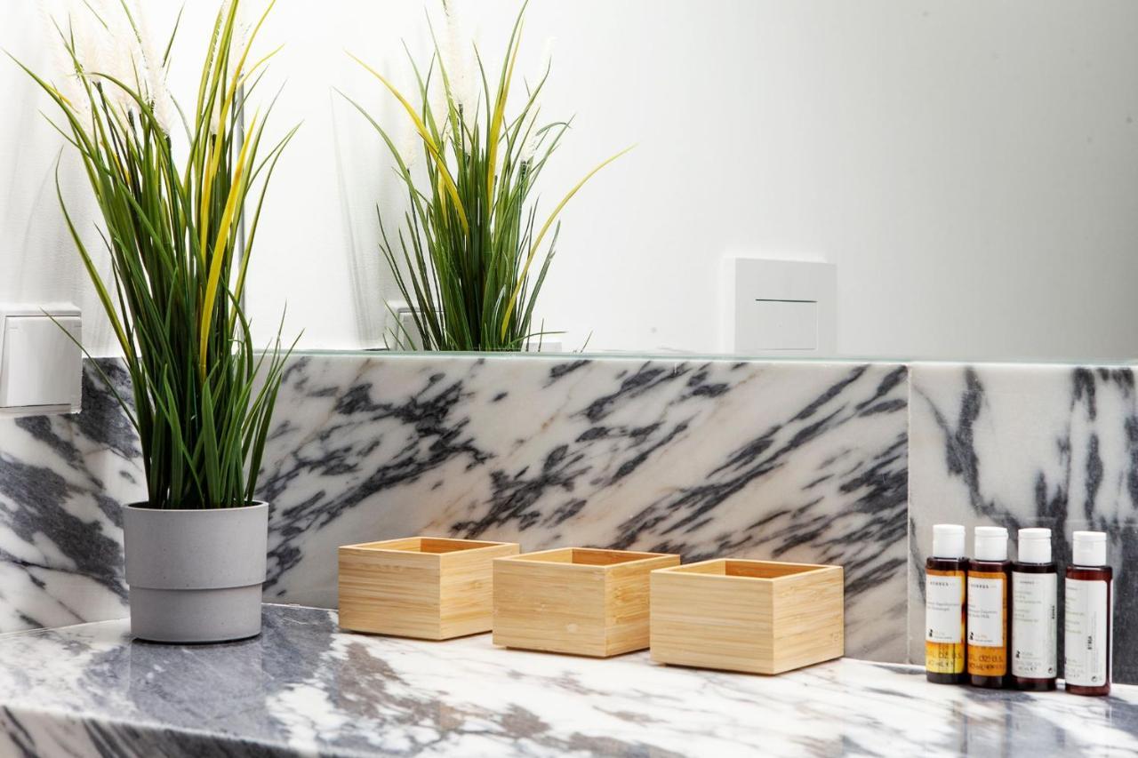 Santos Design Flat By Lovelystay Lisbon Luaran gambar